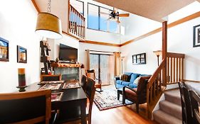 Two-Bedroom Condo G136 At Mountainside